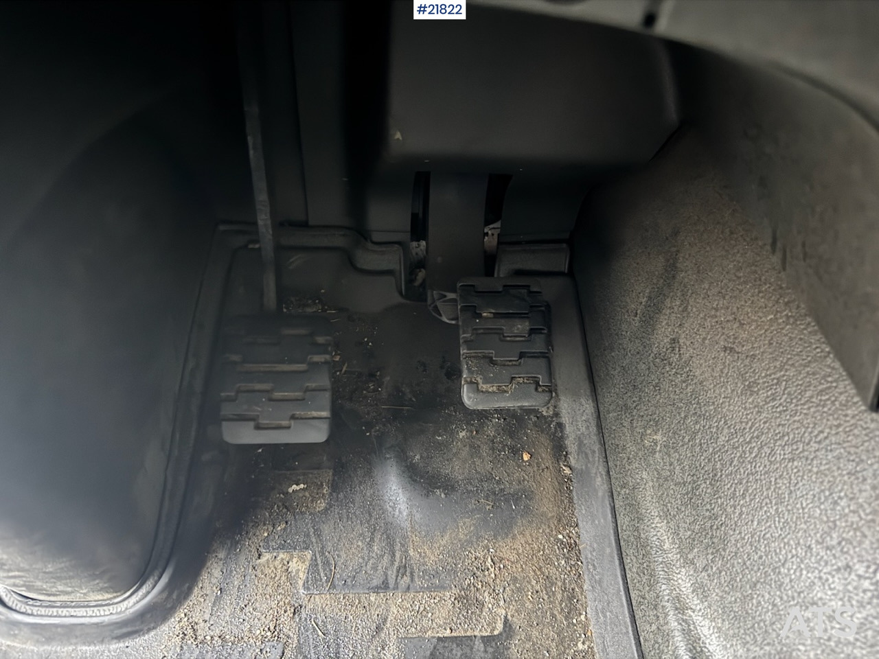 Camión caja cerrada Volvo 2015 Volvo FH420 6x2 Skapbil. Eu-godkjent. SE VIDEO: foto 35