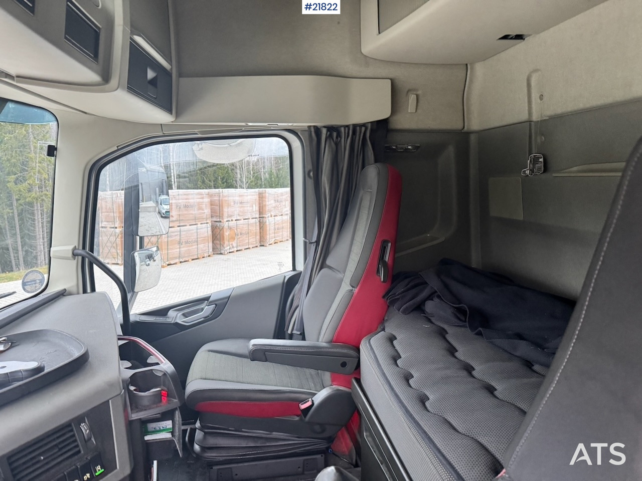 Camión caja cerrada Volvo 2015 Volvo FH420 6x2 Skapbil. Eu-godkjent. SE VIDEO: foto 38