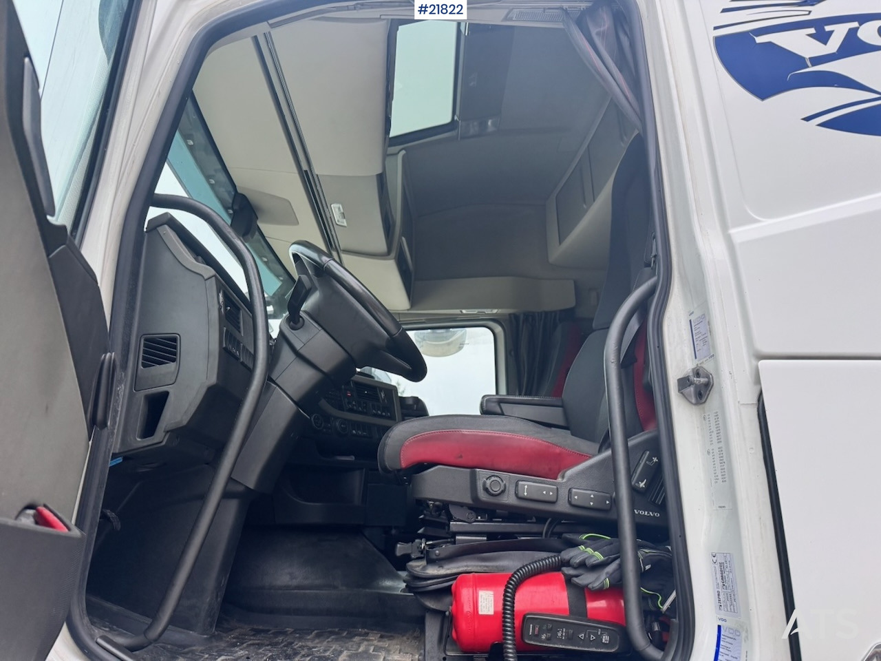 Camión caja cerrada Volvo 2015 Volvo FH420 6x2 Skapbil. Eu-godkjent. SE VIDEO: foto 29