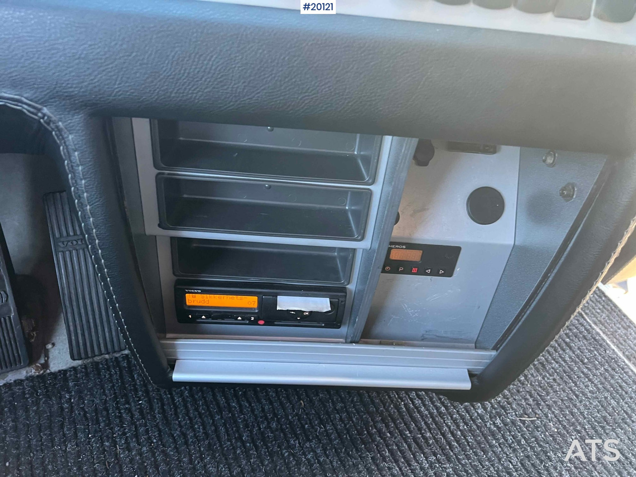 Autocar Volvo 9700 B11R Turnebuss m/ sitteplasser til 13+1 og sengeplasser til 12 stk + sovesofa .: foto 43