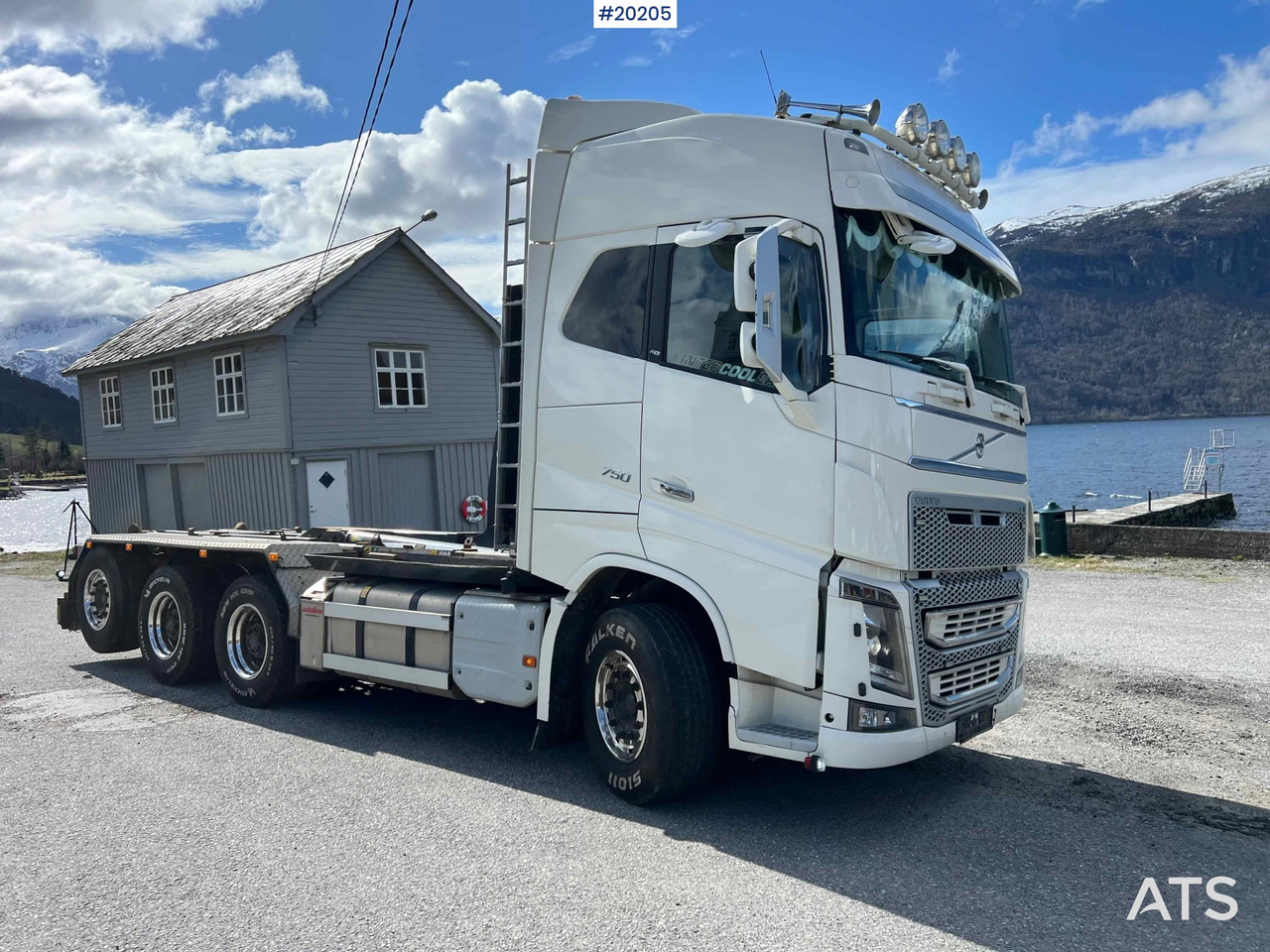 Volvo FH16 750 - Camión multibasculante: foto 4 Volvo FH16 750 - Camión multibasculante: foto 4