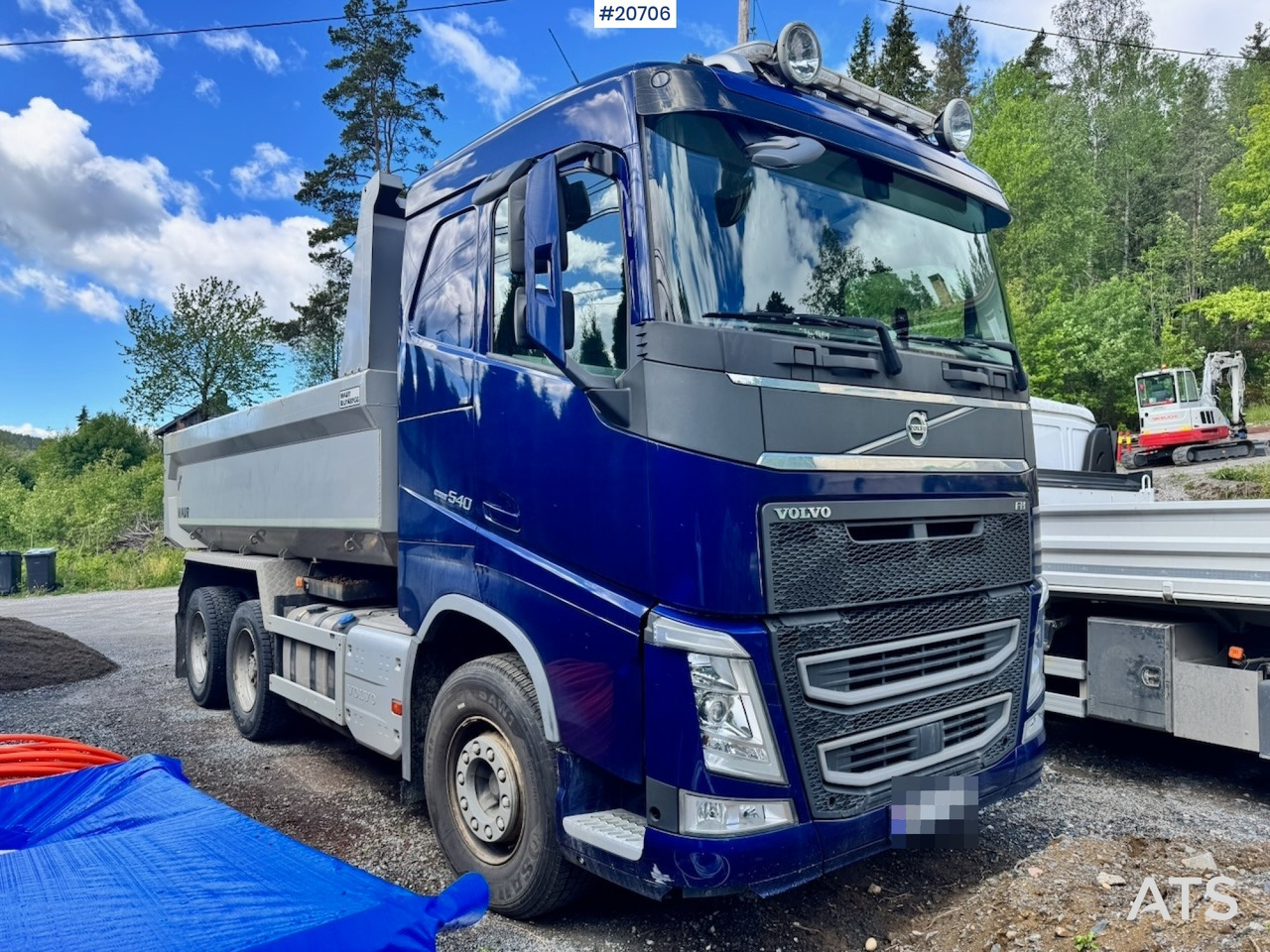 Volvo FH540 - Camión volquete: foto 1 Volvo FH540 - Camión volquete: foto 1