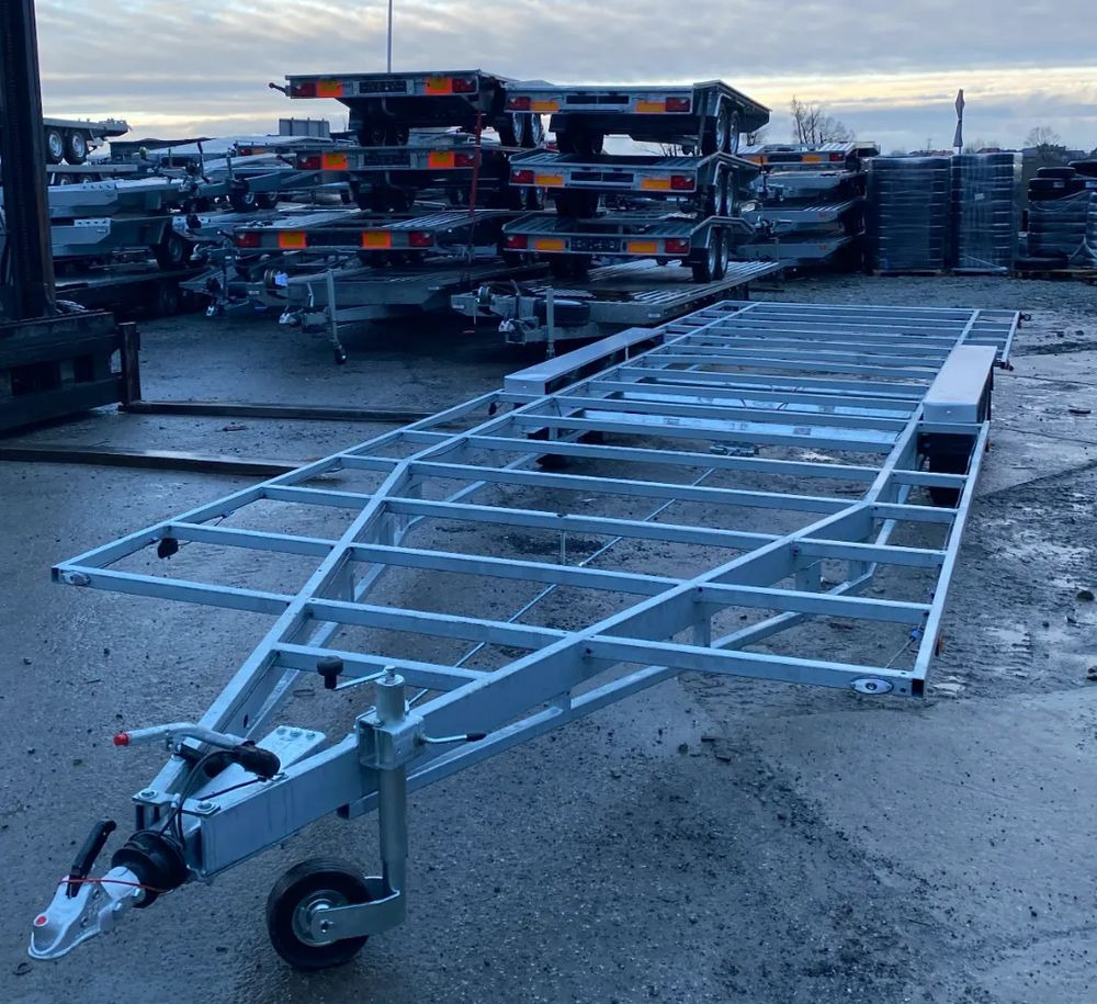 Boro - Semirremolque portacontenedore/ Intercambiable: foto 1 Boro - Semirremolque portacontenedore/ Intercambiable: foto 1