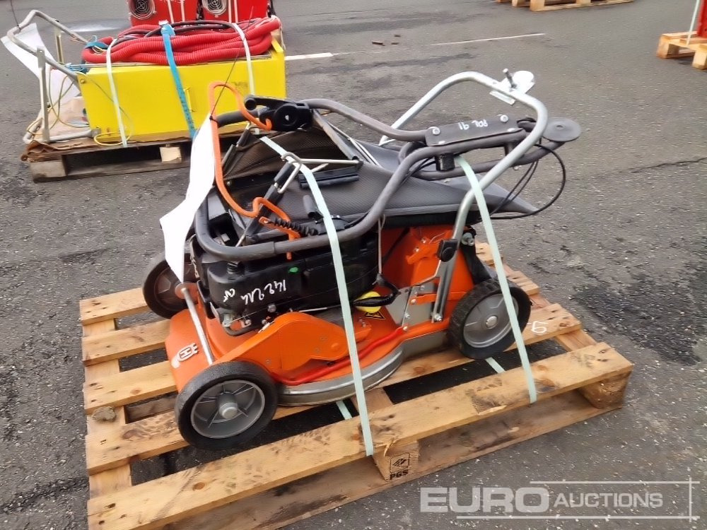 2011 Husqvarna WC 48 Se Walk Behind Petrol Lawnmower - Equipo de construcción: foto 3 2011 Husqvarna WC 48 Se Walk Behind Petrol Lawnmower - Equipo de construcción: foto 3
