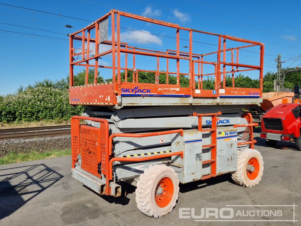 2011 SkyJack SJ8841E - Plataforma elevadora: foto 1 2011 SkyJack SJ8841E - Plataforma elevadora: foto 1