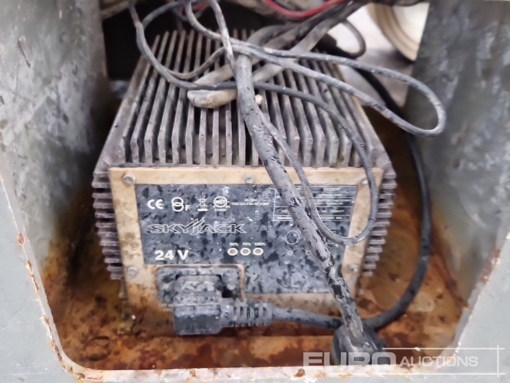 Plataforma elevadora 2013 SkyJack SJIII-3220: foto 17