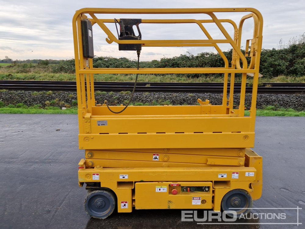 2014 Haulotte Optimum 8 - Plataforma de tijeras: foto 2 2014 Haulotte Optimum 8 - Plataforma de tijeras: foto 2