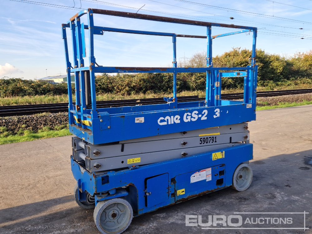 2015 Genie GS-2032 - Plataforma de tijeras: foto 1 2015 Genie GS-2032 - Plataforma de tijeras: foto 1