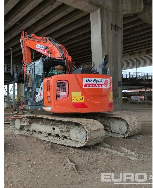 2017 Hitachi ZX135US-6 - Excavadora de cadenas: foto 1 2017 Hitachi ZX135US-6 - Excavadora de cadenas: foto 1