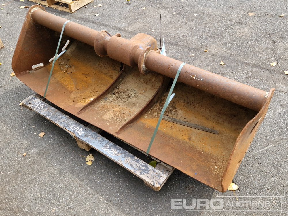 60" Ditching Bucket, MORIN to suit 4-6 Ton Excavator - Cazo: foto 1 60" Ditching Bucket, MORIN to suit 4-6 Ton Excavator - Cazo: foto 1