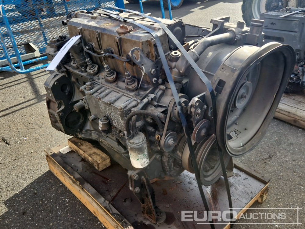 Deutz 4 Cylinder Turbo Diesel Engine - Motor: foto 2 Deutz 4 Cylinder Turbo Diesel Engine - Motor: foto 2