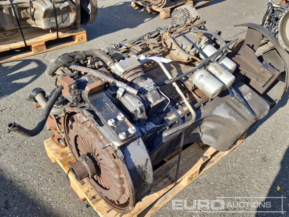 Deutz 6 Cylinder Turbo Diesel Engine - Motor: foto 1 Deutz 6 Cylinder Turbo Diesel Engine - Motor: foto 1