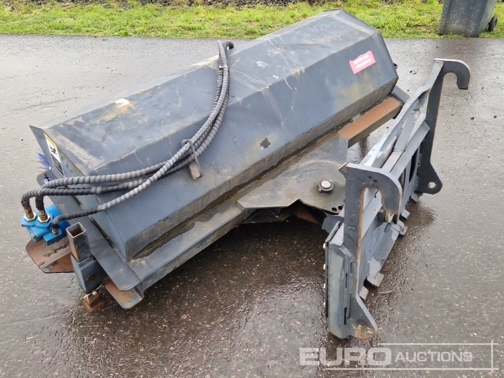 Sweeper to suit JCB Telehandler - Equipo de manutención: foto 2 Sweeper to suit JCB Telehandler - Equipo de manutención: foto 2