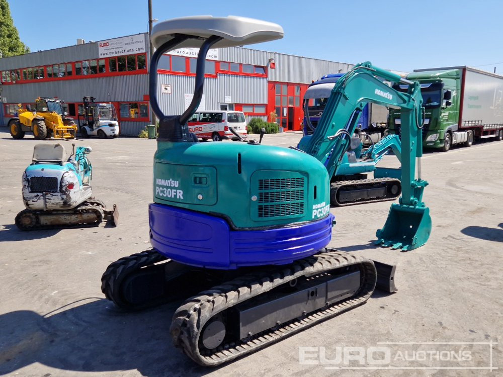 Komatsu PC30FR-2 - Miniexcavadora: foto 5 Komatsu PC30FR-2 - Miniexcavadora: foto 5