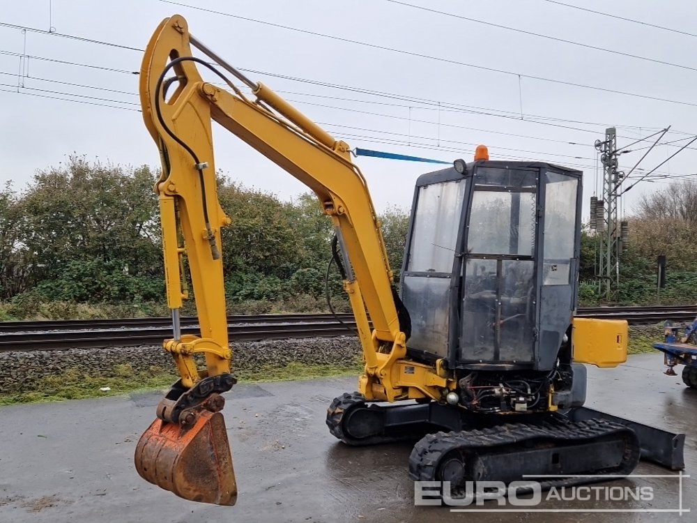 Komatsu PC35 MR-3 - Miniexcavadora: foto 1 Komatsu PC35 MR-3 - Miniexcavadora: foto 1