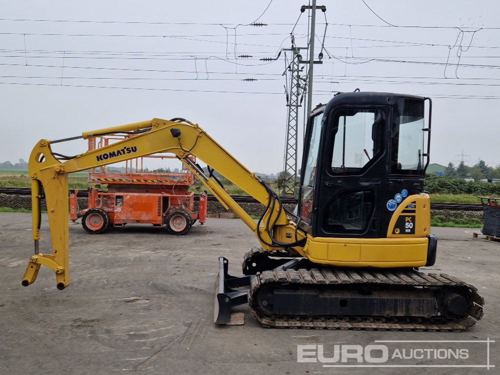 Komatsu PC50 MR-2 - Miniexcavadora: foto 2 Komatsu PC50 MR-2 - Miniexcavadora: foto 2
