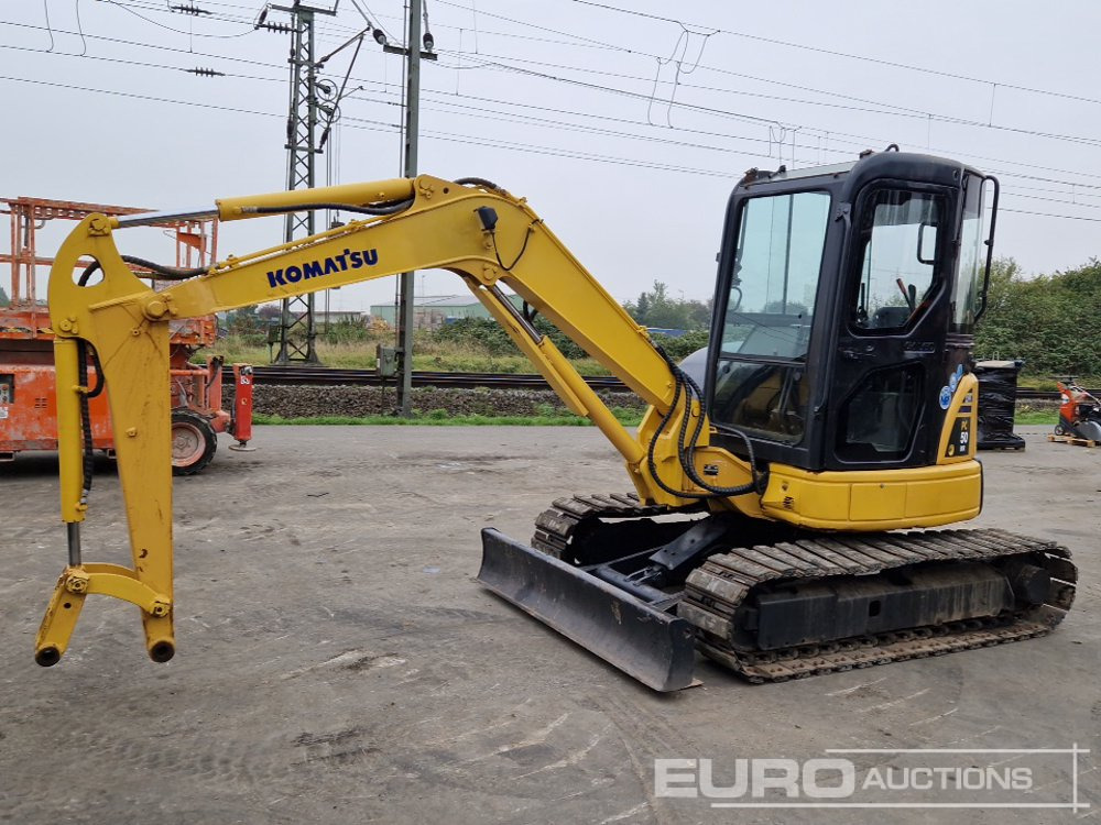 Komatsu PC50 MR-2 - Miniexcavadora: foto 1 Komatsu PC50 MR-2 - Miniexcavadora: foto 1