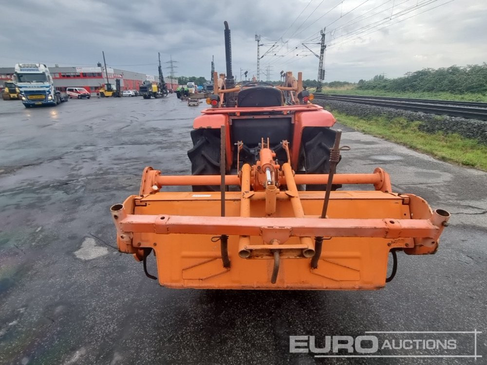 Kubota B1600 - Mini tractor: foto 4 Kubota B1600 - Mini tractor: foto 4