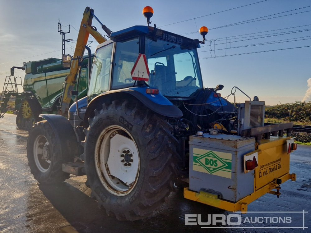 New Holland TS100 - Tractor: foto 3 New Holland TS100 - Tractor: foto 3