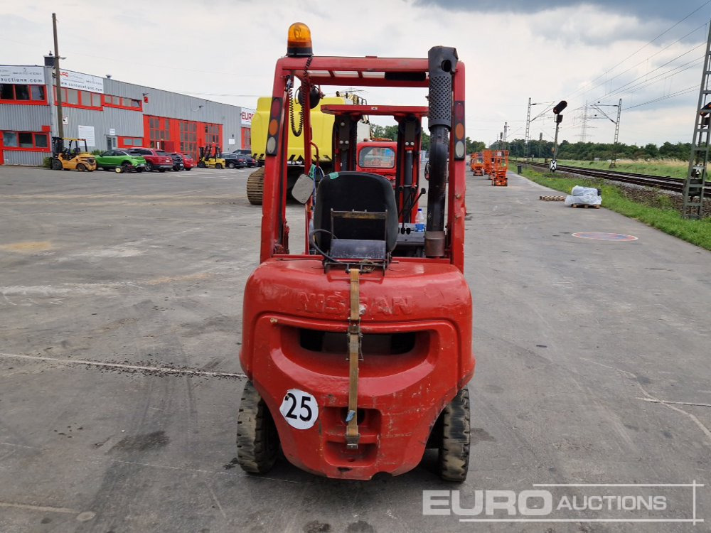 Nissan UD02A25PQ - Carretilla elevadora de gas: foto 4 Nissan UD02A25PQ - Carretilla elevadora de gas: foto 4