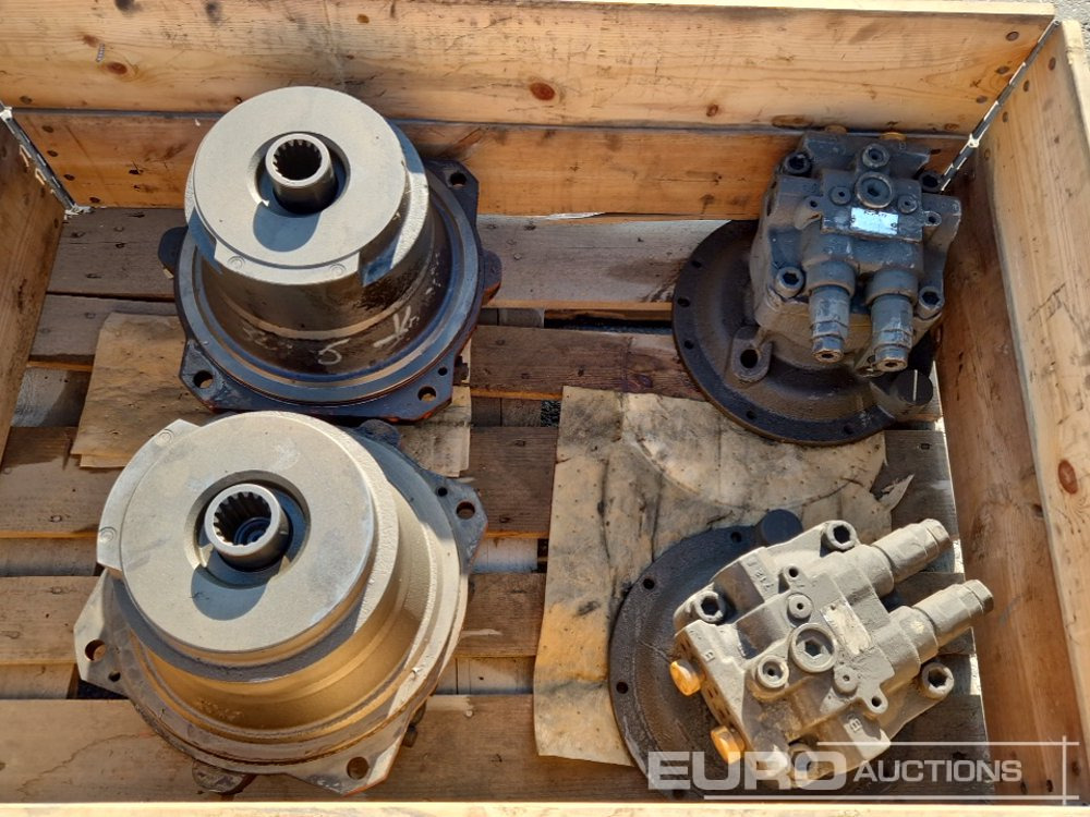 Drive Motor (2 of) Swing Motor (2 of) to suit Hitachi ZX870 - Recambio: foto 1 Drive Motor (2 of) Swing Motor (2 of) to suit Hitachi ZX870 - Recambio: foto 1