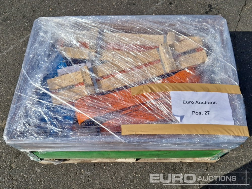 Pallet of Assorted, Bolts, Couplings, Brackets to suit Hitachi, Fuchs - Recambio para Excavadora: foto 1 Pallet of Assorted, Bolts, Couplings, Brackets to suit Hitachi, Fuchs - Recambio para Excavadora: foto 1