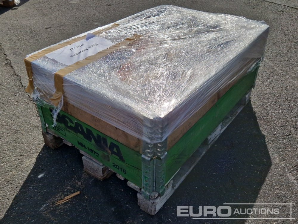 Pallet of Assorted, Bolts, Couplings, Brackets to suit Hitachi, Fuchs - Recambio para Excavadora: foto 2 Pallet of Assorted, Bolts, Couplings, Brackets to suit Hitachi, Fuchs - Recambio para Excavadora: foto 2