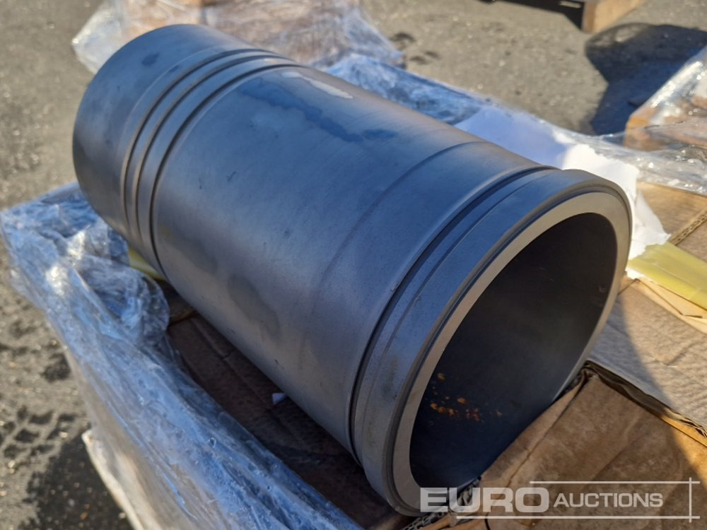 Pallet of Hitachi Cylinder PartNR H3750722700 (6 of) - Recambio para Excavadora: foto 5 Pallet of Hitachi Cylinder PartNR H3750722700 (6 of) - Recambio para Excavadora: foto 5