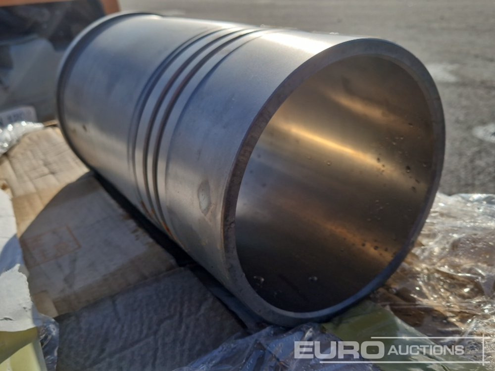 Pallet of Hitachi Cylinder PartNR H3750722700 (6 of) - Recambio para Excavadora: foto 4 Pallet of Hitachi Cylinder PartNR H3750722700 (6 of) - Recambio para Excavadora: foto 4