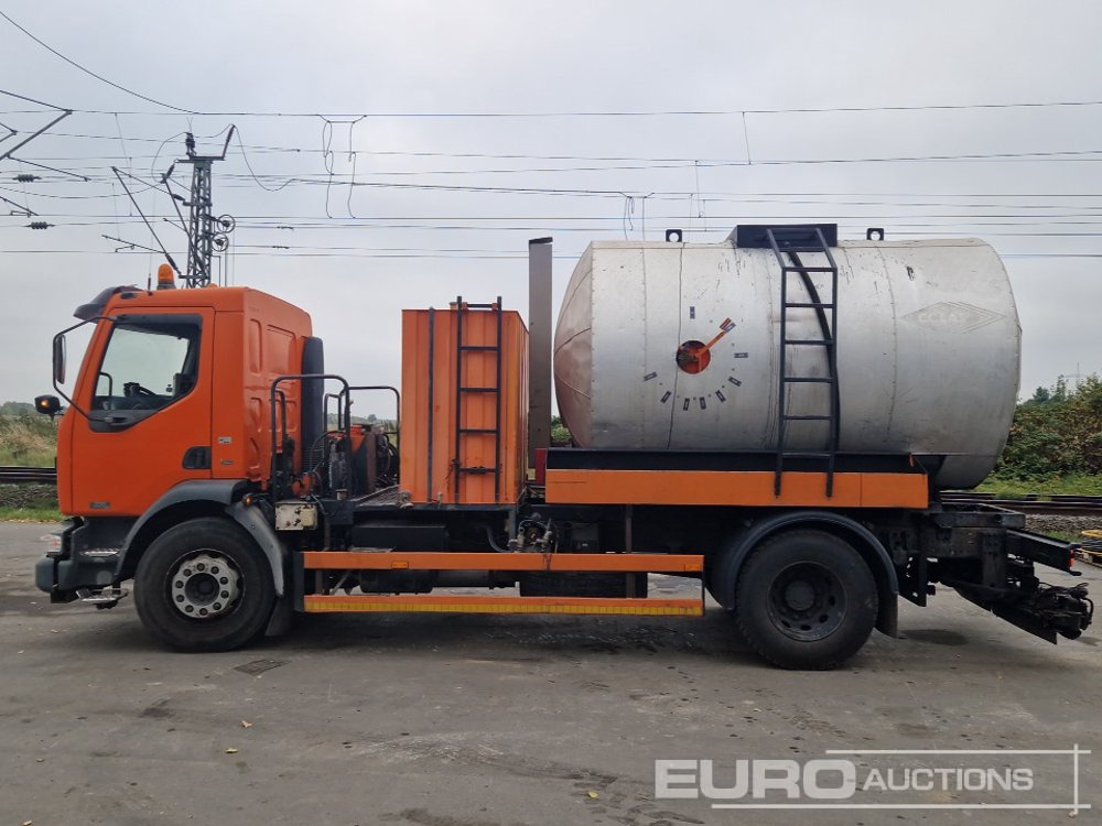 Renault 220 DCI - Cisterna de riego asfáltico: foto 2 Renault 220 DCI - Cisterna de riego asfáltico: foto 2