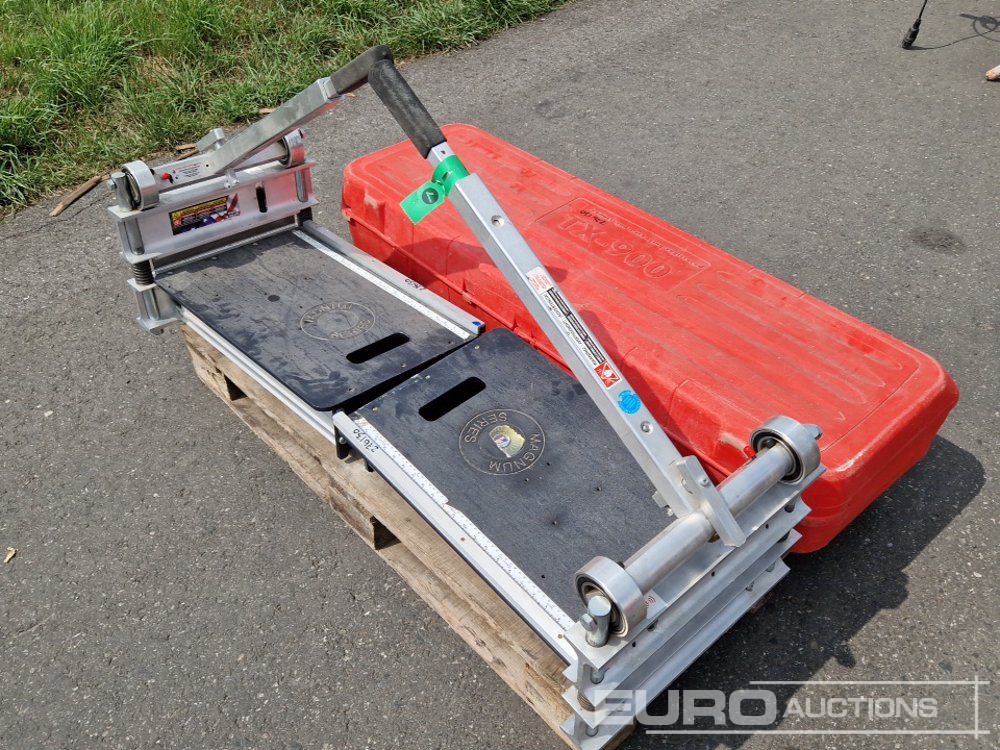 Tile Cutters (3 of) - Equipo de construcción: foto 1 Tile Cutters (3 of) - Equipo de construcción: foto 1