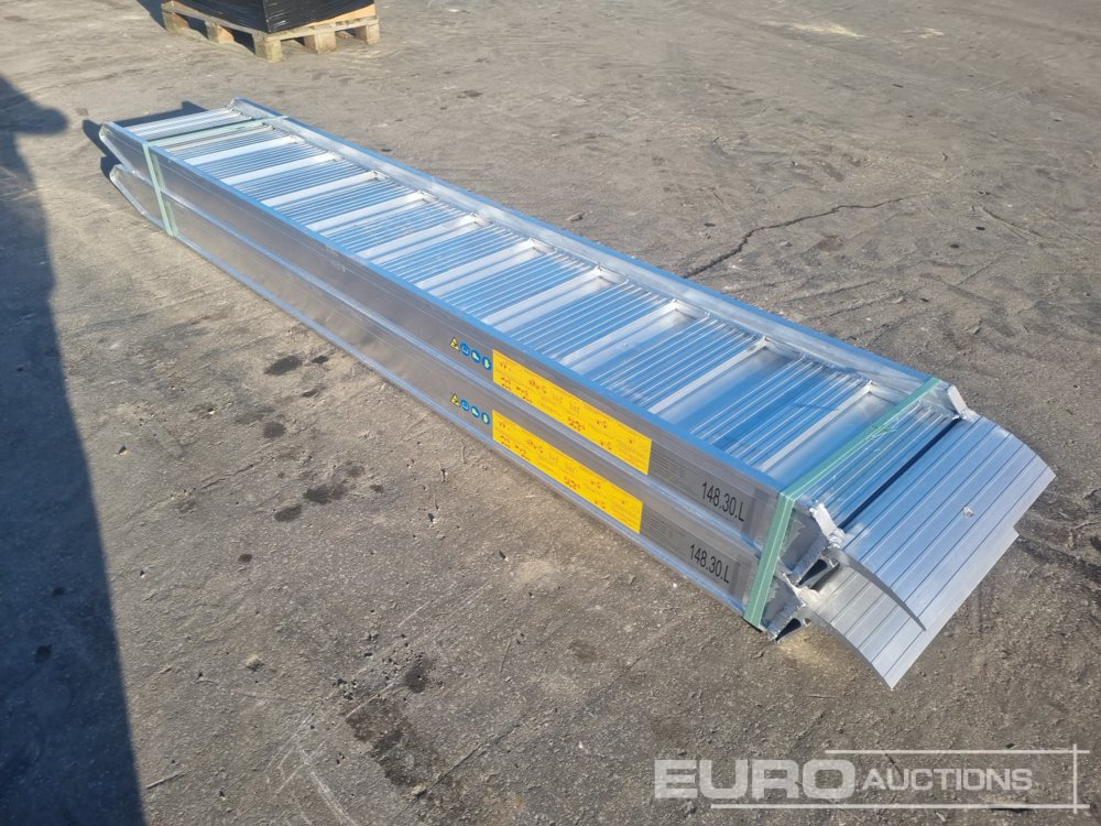 Unused 148.30L Aluminium Loading Rampes (2 of) 9000KG Capacity, 3000mm Length - Rampa de carga: foto 2 Unused 148.30L Aluminium Loading Rampes (2 of) 9000KG Capacity, 3000mm Length - Rampa de carga: foto 2