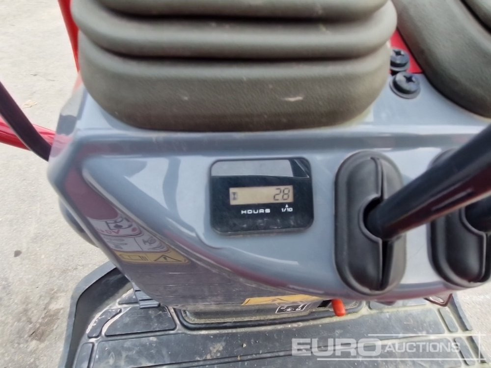 Miniexcavadora Unused 2024 Yanmar SV08-1C: foto 21