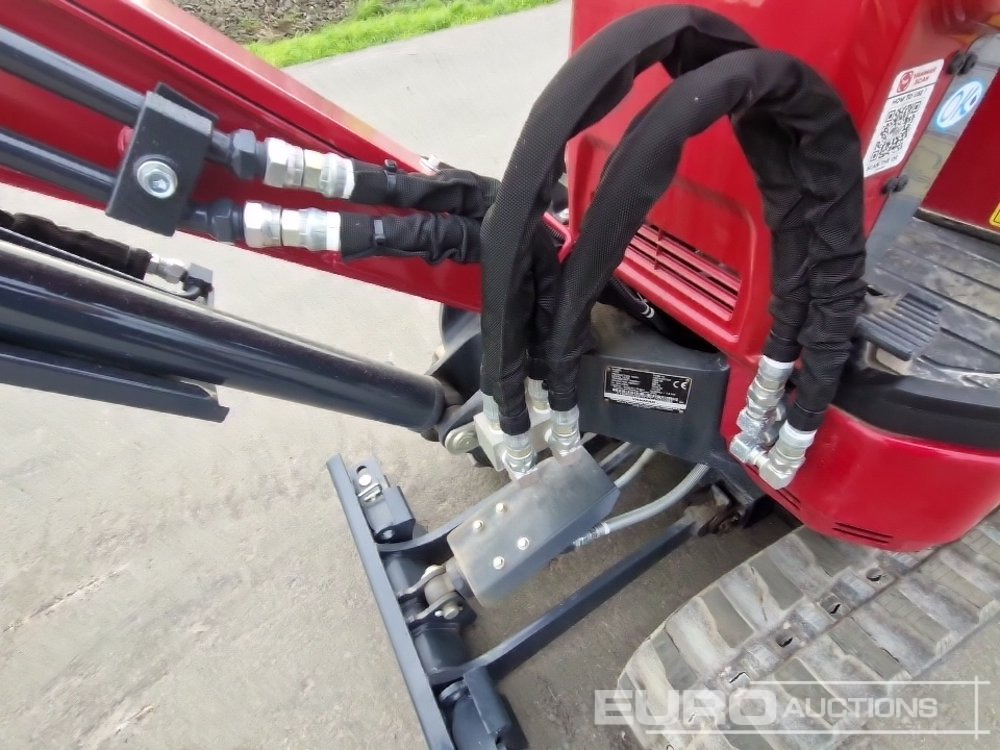 Miniexcavadora Unused 2024 Yanmar SV08-1C: foto 13