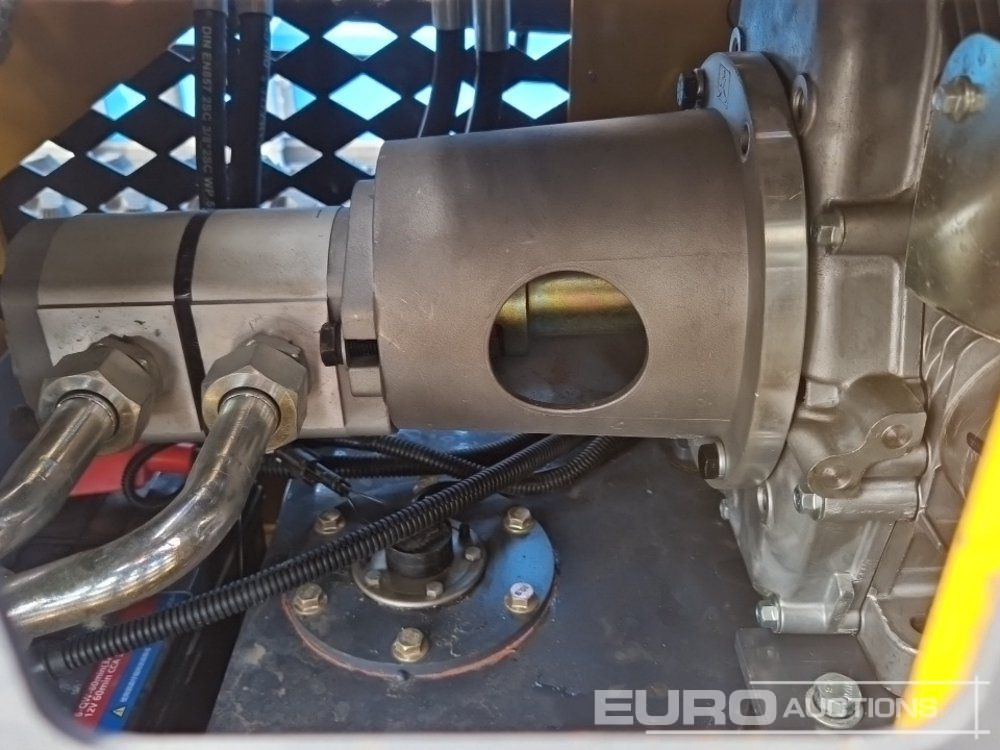 Minicargadora Unused 2025 Infront YF380: foto 16