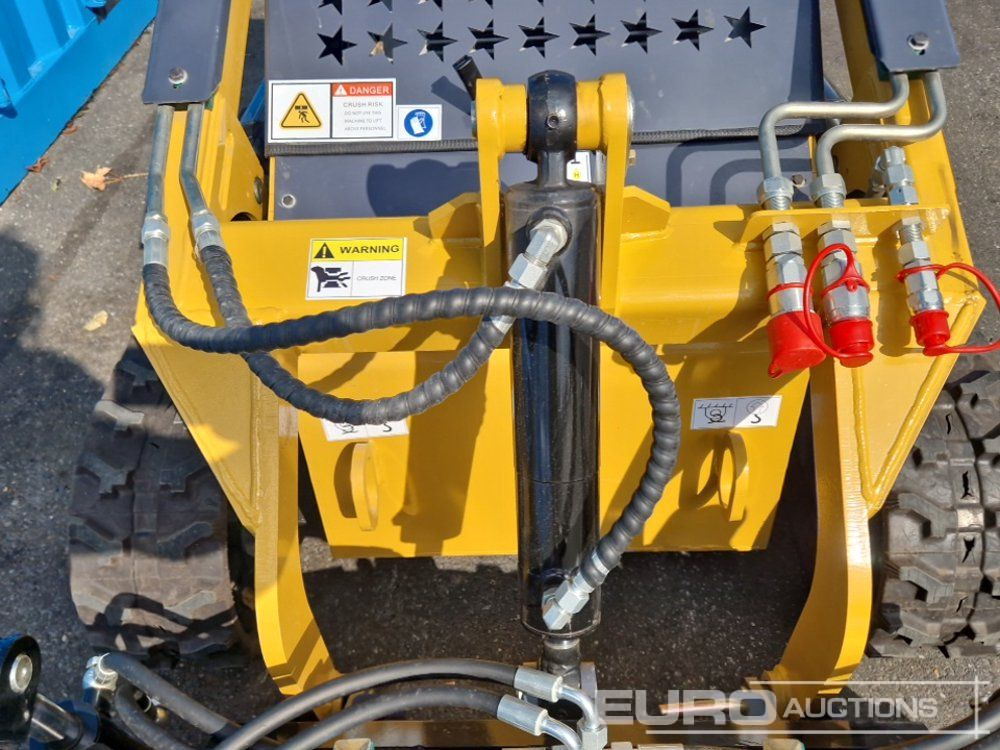 Minicargadora Unused 2025 Infront YF380: foto 11