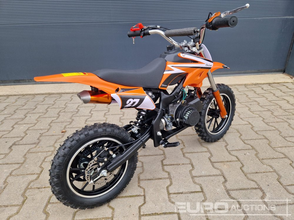 Unused DIRTBIKE 50R-D705 49CC Kids Petrol Motorbike, Automatic - Motocicleta: foto 5 Unused DIRTBIKE 50R-D705 49CC Kids Petrol Motorbike, Automatic - Motocicleta: foto 5