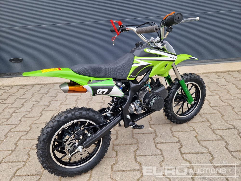 Unused DIRTBIKE 50R-D705 49CC Kids Petrol Motorbike, Automatic - Motocicleta: foto 5 Unused DIRTBIKE 50R-D705 49CC Kids Petrol Motorbike, Automatic - Motocicleta: foto 5