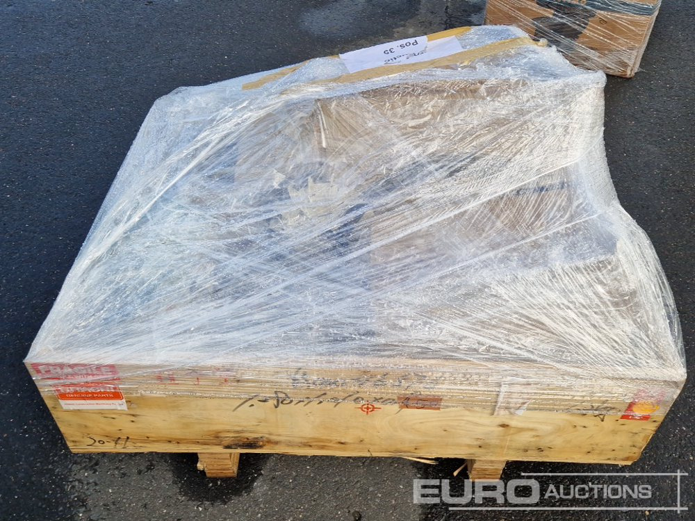 Unused Pallet of Assorted Spare Parts, Hitachi, Fuchs, Deutz - Motor: foto 2 Unused Pallet of Assorted Spare Parts, Hitachi, Fuchs, Deutz - Motor: foto 2