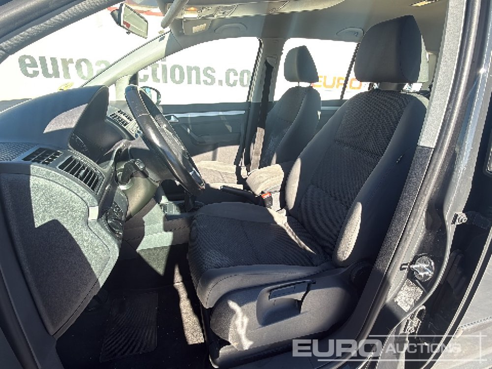 Coche 2015 Volkswagen Touran: foto 17