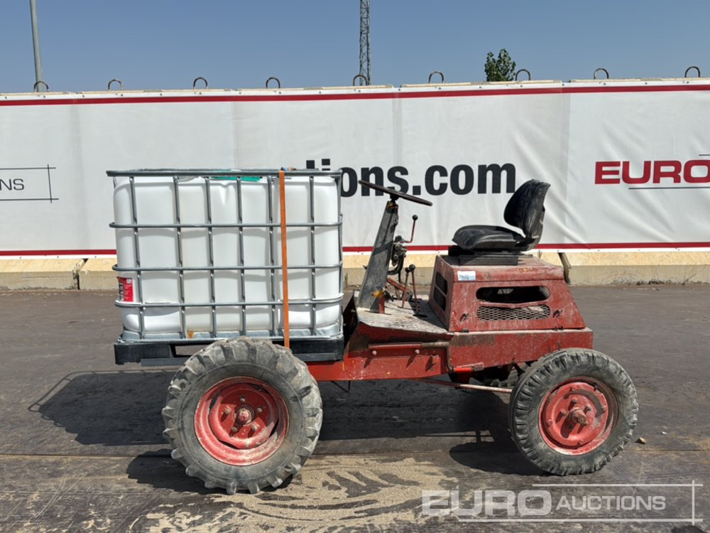 Compact Tractor, Water Tank - Mini tractor: foto 2 Compact Tractor, Water Tank - Mini tractor: foto 2