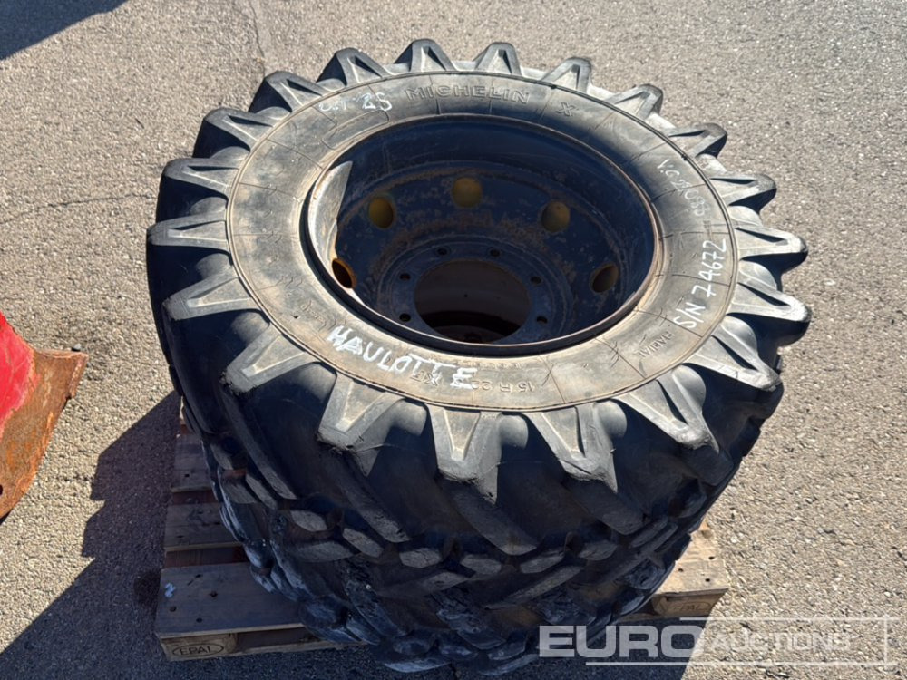 Michelin 15R 22.5XF Tyres & Rim to suit Haulotte HA20/25 (2 of) - Neumático: foto 4 Michelin 15R 22.5XF Tyres & Rim to suit Haulotte HA20/25 (2 of) - Neumático: foto 4
