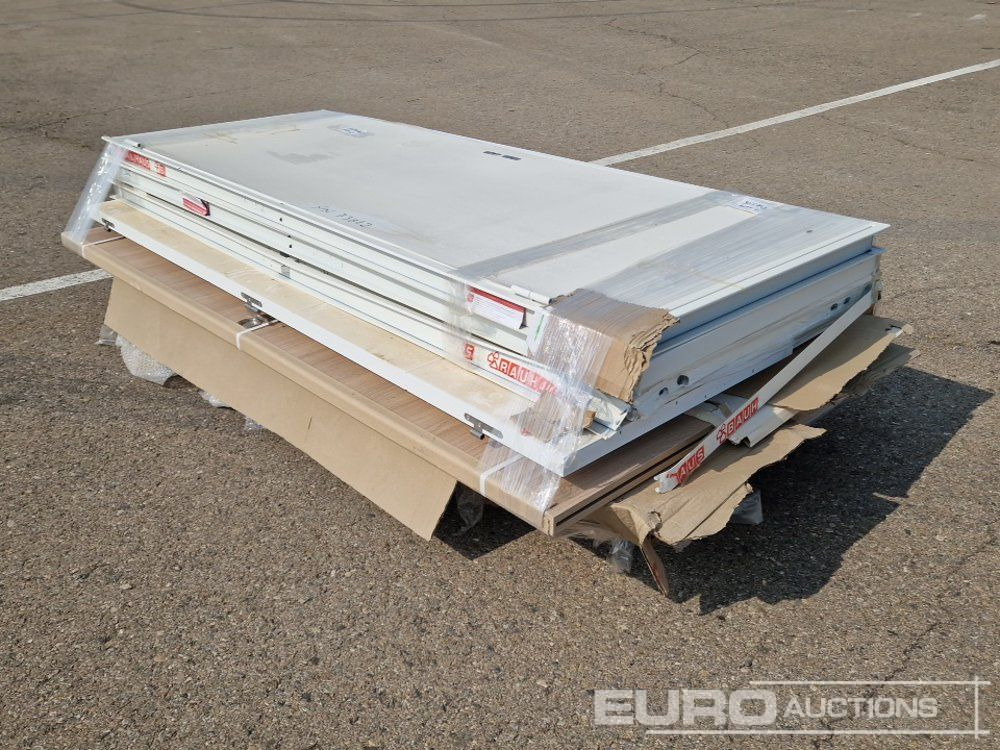 Pallet of Steel Doors - Equipo de construcción: foto 1 Pallet of Steel Doors - Equipo de construcción: foto 1