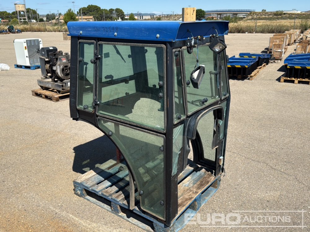 Cab to suit Tractor / Cabina para Tractor - Recambio: foto 1 Cab to suit Tractor / Cabina para Tractor - Recambio: foto 1