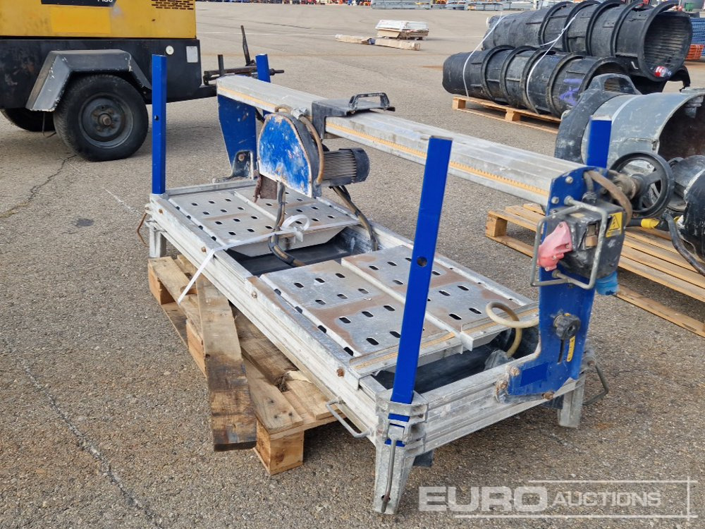 Table Saw - Equipo de construcción: foto 2 Table Saw - Equipo de construcción: foto 2