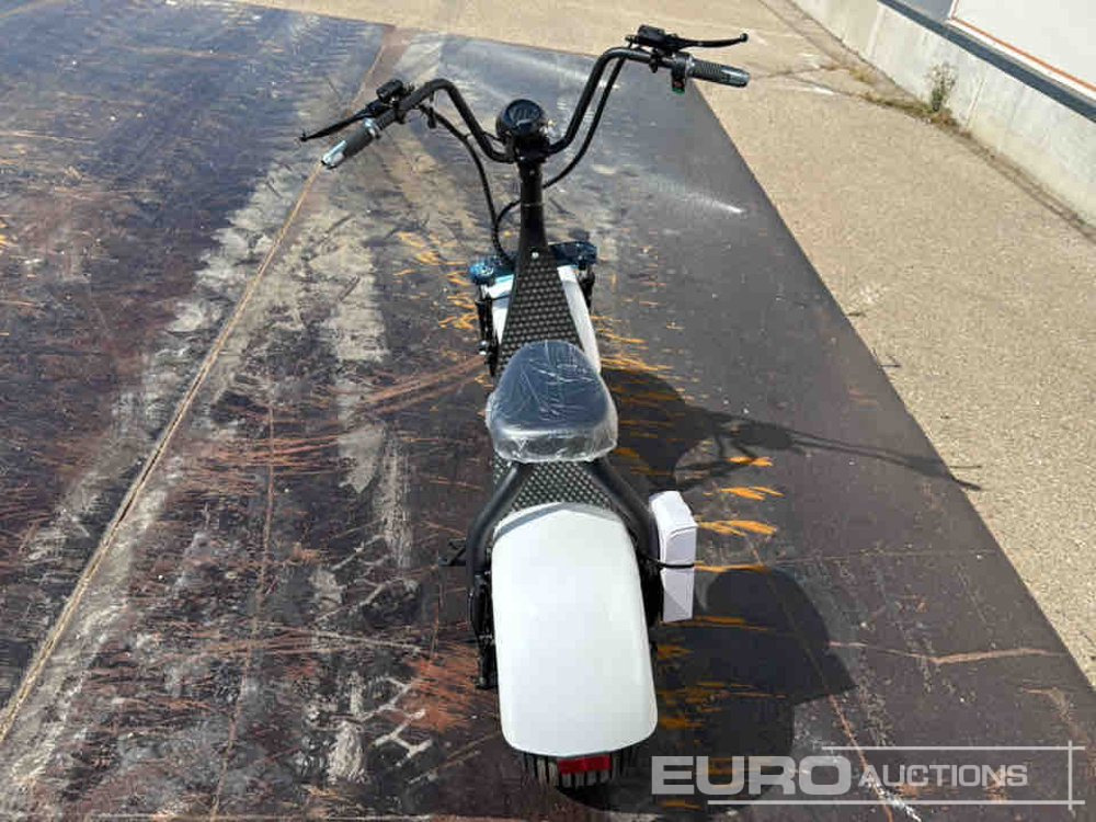 Unused City coco Scooter Max Speed 40km/h, Autonomy 45km / Scooter Eléctrico - Cuadrimoto: foto 4 Unused City coco Scooter Max Speed 40km/h, Autonomy 45km / Scooter Eléctrico - Cuadrimoto: foto 4