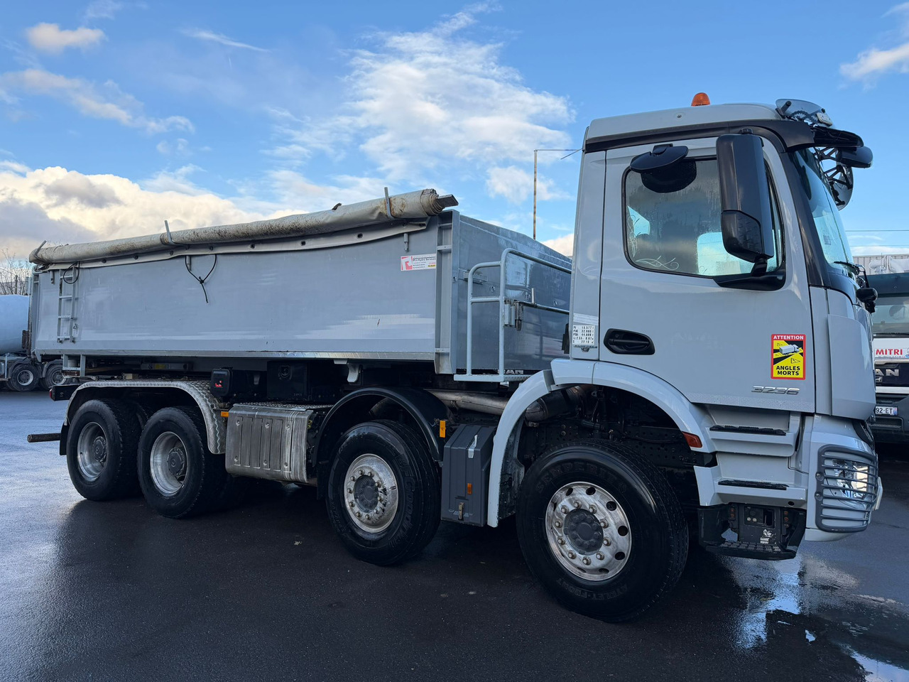 Camion porteur bi-benne EM-584-QH - Camión volquete: foto 5 Camion porteur bi-benne EM-584-QH - Camión volquete: foto 5