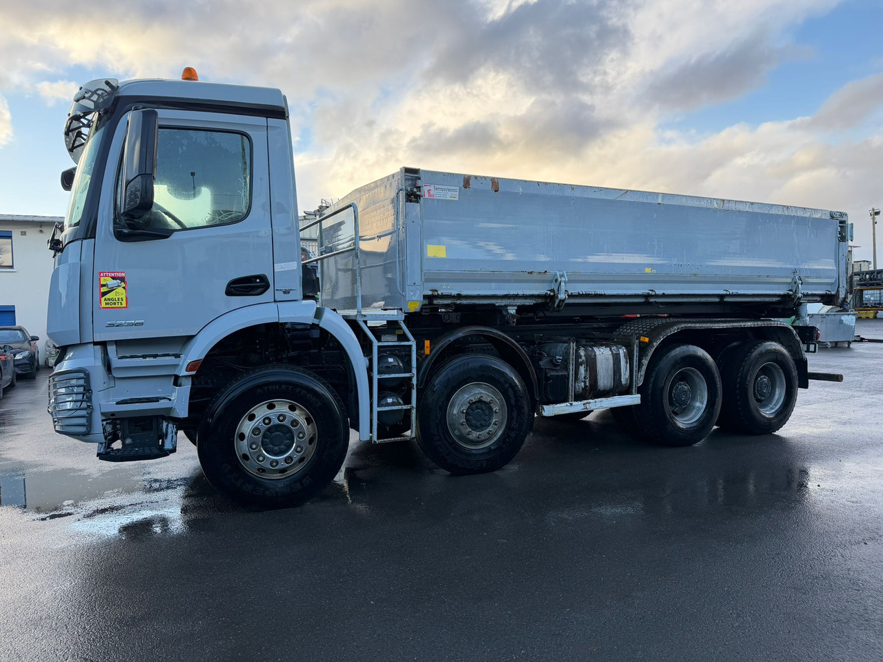 Camion porteur bi-benne EM-584-QH - Camión volquete: foto 4 Camion porteur bi-benne EM-584-QH - Camión volquete: foto 4