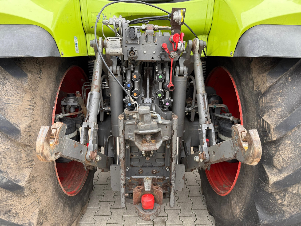 Claas Arion 650 C-Matic - Tractor: foto 3 Claas Arion 650 C-Matic - Tractor: foto 3