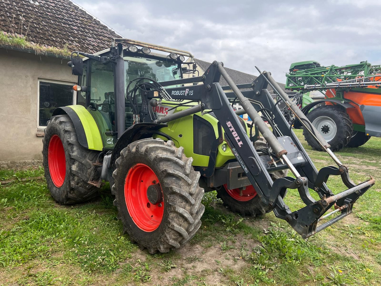 Claas Axos 340 - Tractor: foto 1 Claas Axos 340 - Tractor: foto 1